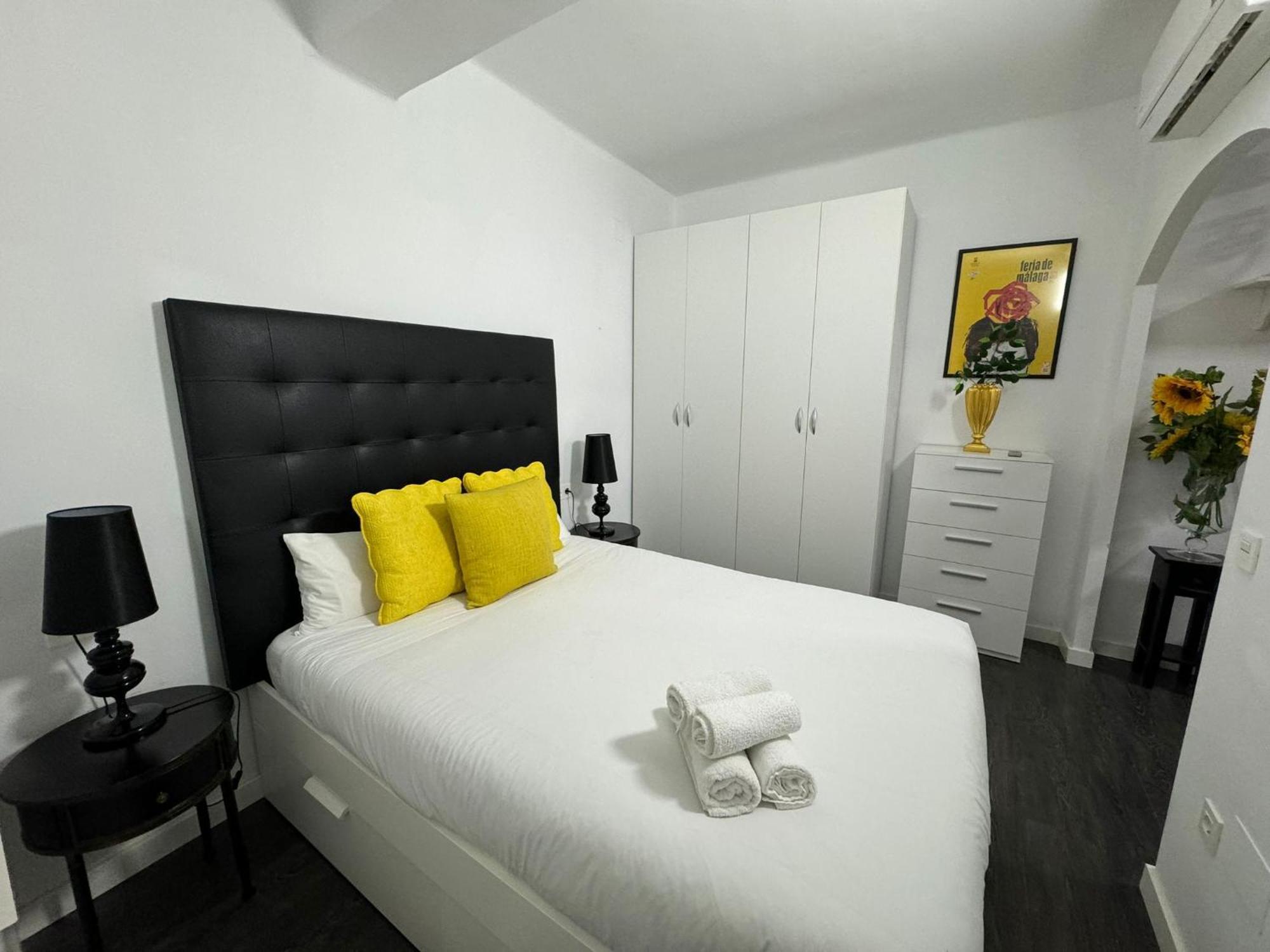 A 20 Pasos Del Museo Picasso Apartamento Málaga Exterior foto